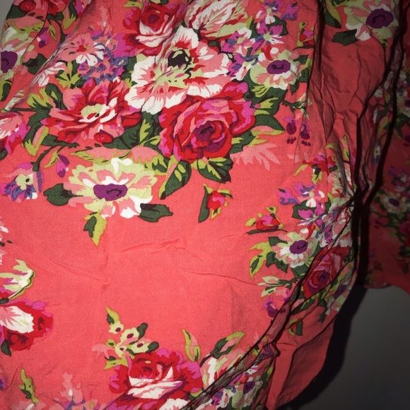 NWOT floral print romper - Picture 4 of 5